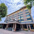 Ruean Phae Royal Park Hotel