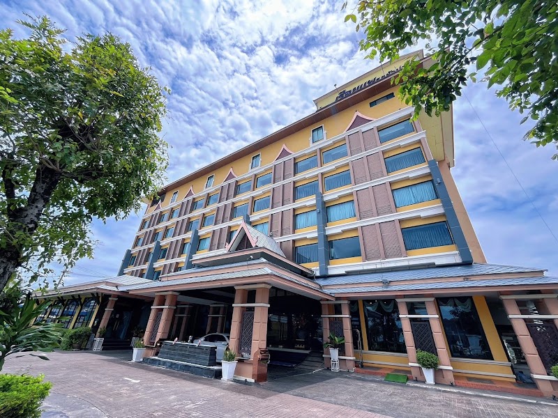 Ruean Phae Royal Park Hotel in Phitsanulok, Thailand