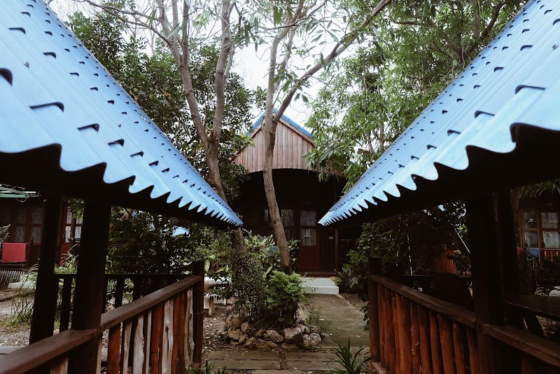 Ruen Namyen Resort in Samut Songkhram, Thailand