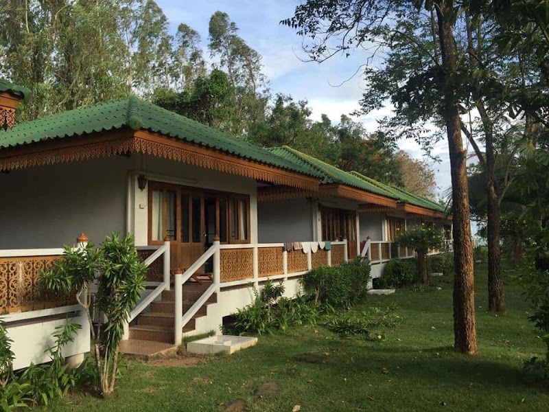 Ruen Thai Rim Haad in Klaeng, Thailand