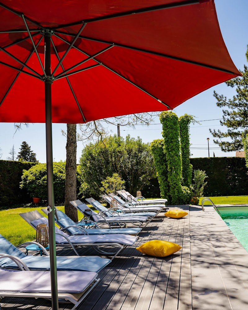 Safari Hotel Restaurant Hibiscus in Carpentras, France