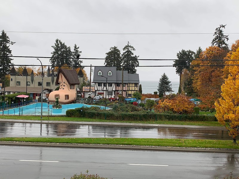 Sandcastle Inn in Parksville, Canada