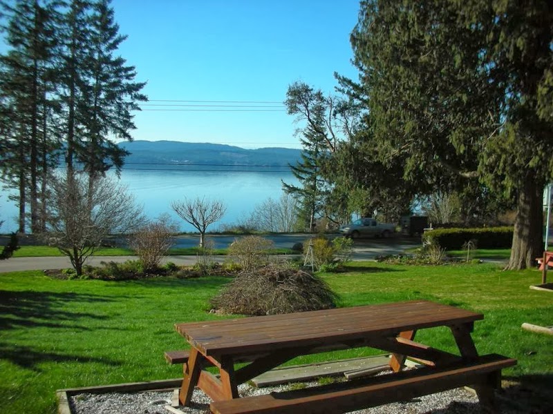 Seaside Villa Motel & RV Park in Campbell River, Canada