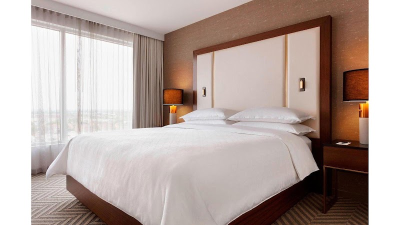 Sheraton Saint-Hyacinthe Hotel in Saint-Hyacinthe, Canada