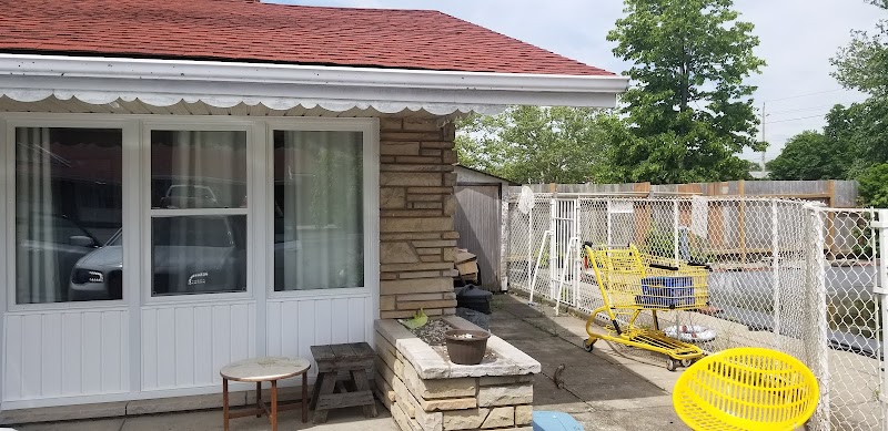 Sherwood Motel in Brantford, Canada