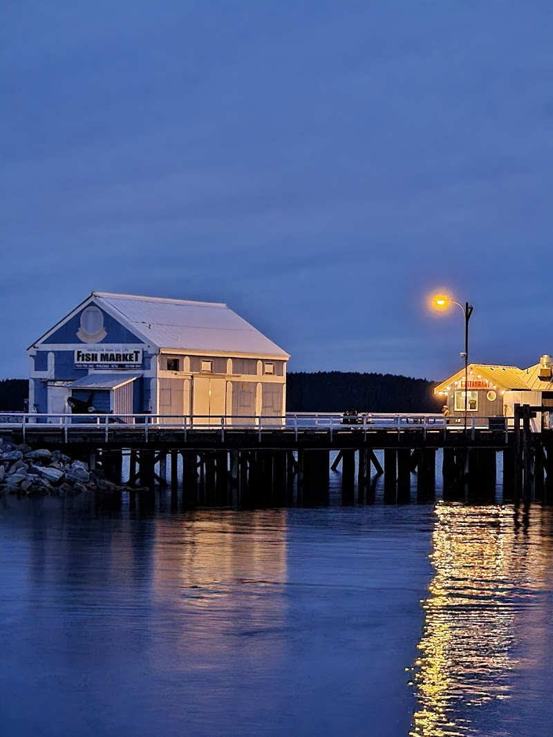 Sidney Waterfront Inn & Suites in Sidney, Canada