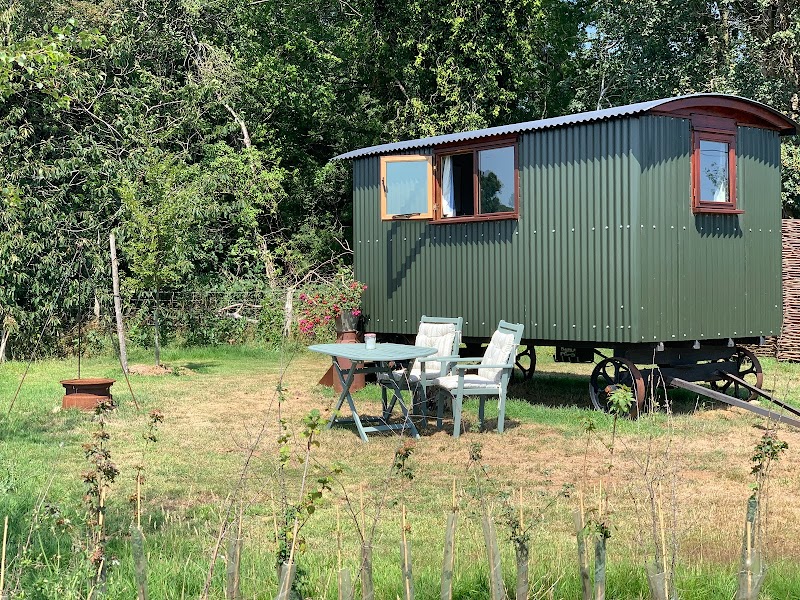 Sindles Farm Shepherd's Huts in Emsworth, United Kingdom