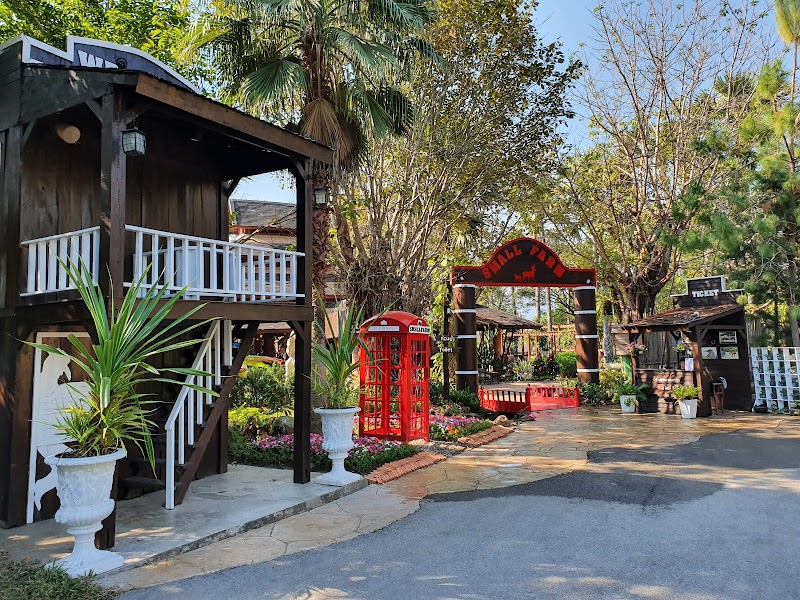 Small Farm Resort in Chom Thong, Thailand