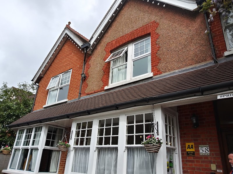 Springwood Guest House in Crawley, United Kingdom