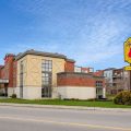 Super 8 by Wyndham Lachenaie/Terrebonne