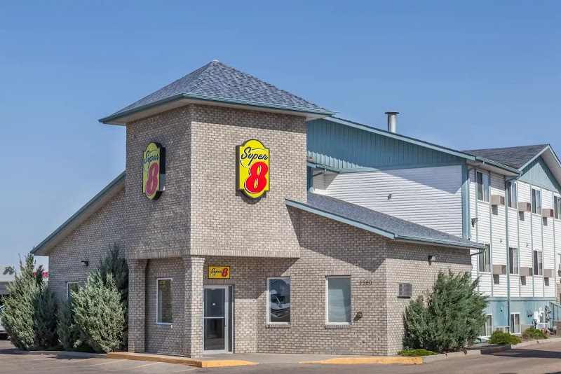 Super 8 by Wyndham Medicine Hat AB in Medicine Hat, Canada