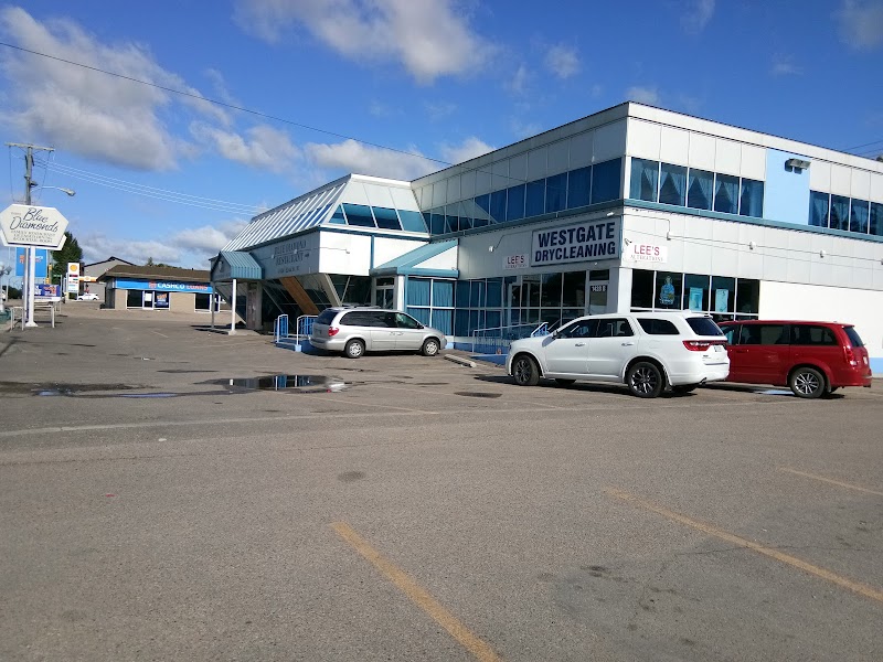 Super 8 by Wyndham Saskatoon Near Downtown in Saskatoon, Canada