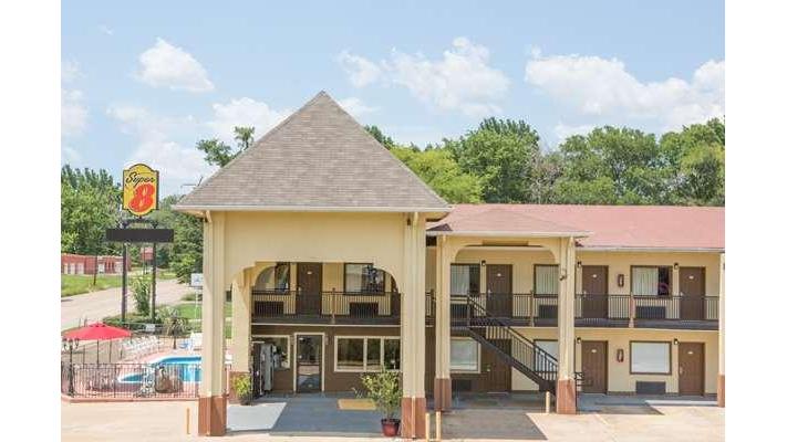 Super 8 by Wyndham Shreveport in Shreveport, Louisiana, United States