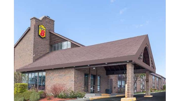 Super 8 by Wyndham Sudbury ON in Sudbury, Canada