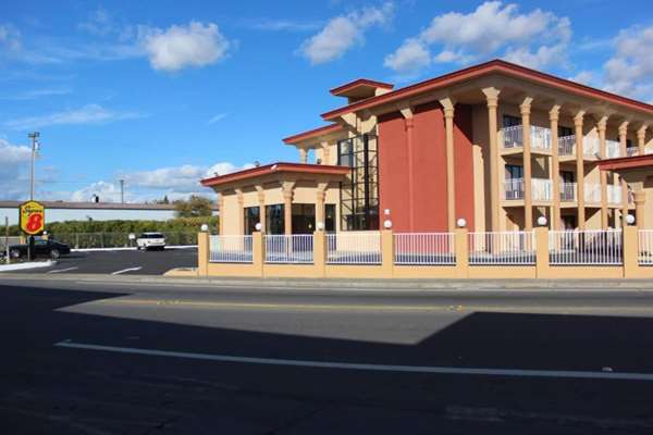 Super 8 by Wyndham Vallejo/Napa Valley in Vallejo, California, United States