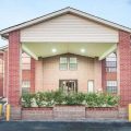 Super 8 by Wyndham White Hall