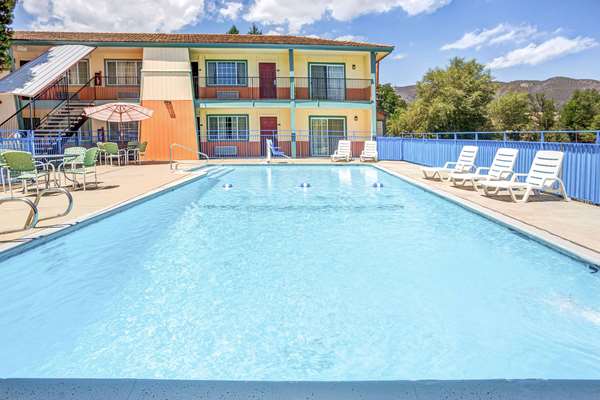 Super 8 by Wyndham Yreka in Yreka, California, United States