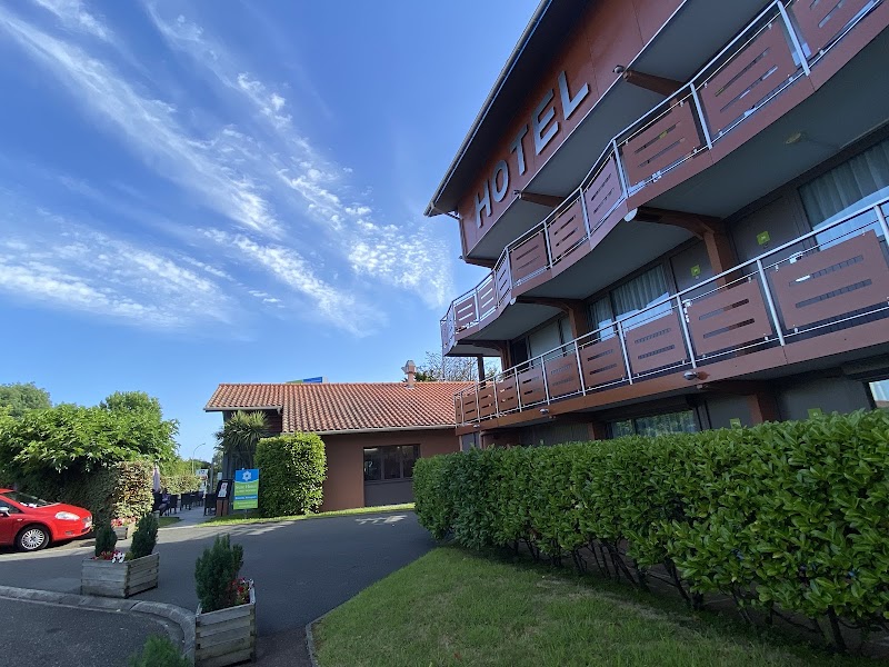 Sure Hotel by Best Western Biarritz Aeroport in Anglet, France