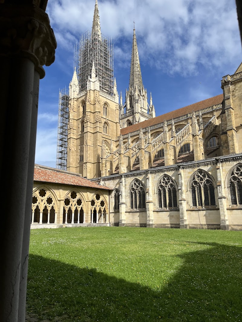Temporesidence Cathedrale in Bayonne, France
