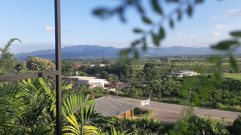 Thaton Hill Resort in Fang, Thailand