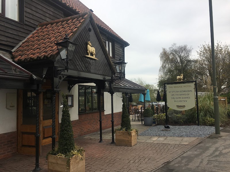The Bridge Hotel in Chertsey, United Kingdom