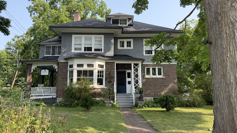 The Captain's House Heritage Bed & Breakfast in Midland, Canada