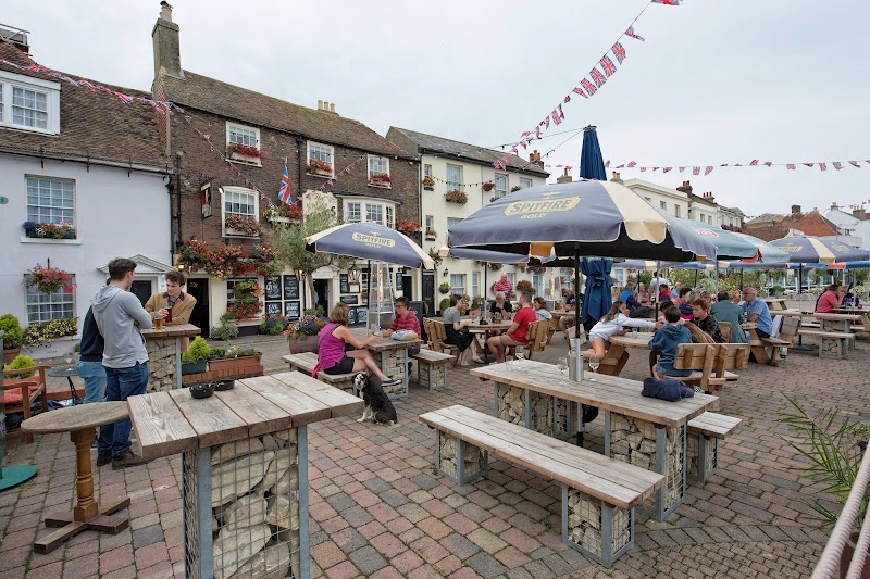 The Kings Head & Channel View in Deal, United Kingdom
