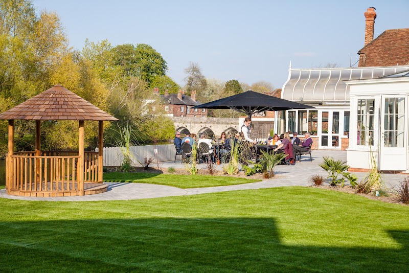 The Legacy Rose and Crown Hotel in Salisbury, United Kingdom
