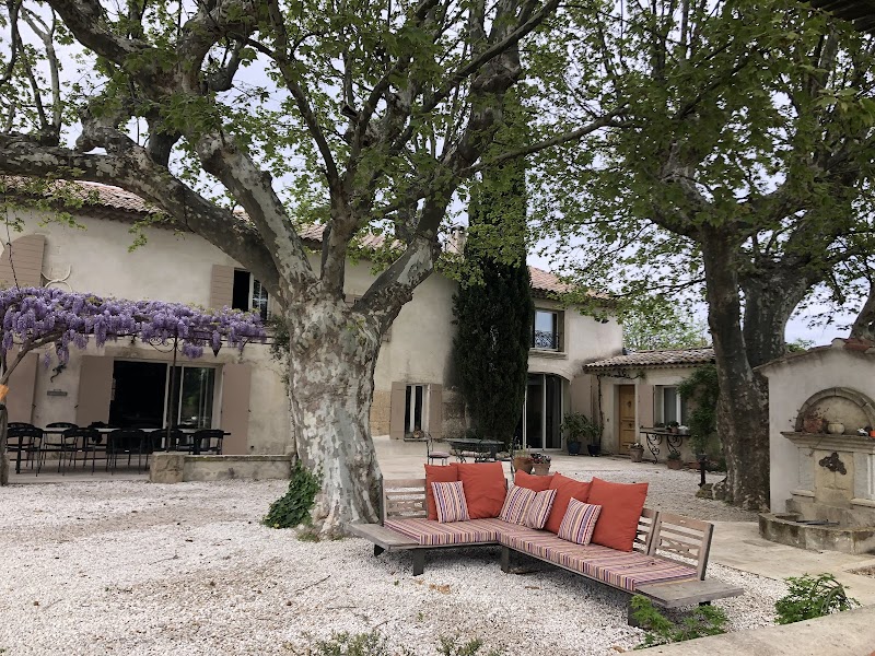 The Orchard Inn in Chateaurenard, France