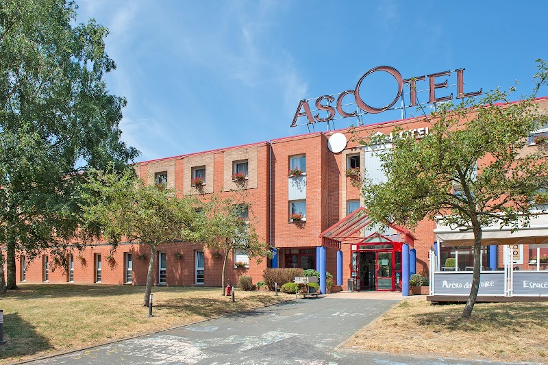 The Originals City Ascotel Lille Métropole in Lomme, France