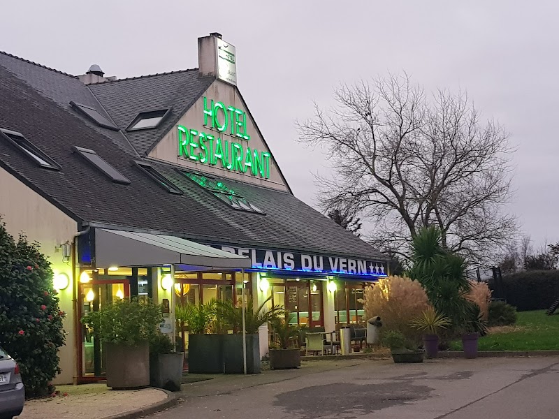 The Originals City Hotel in Landivisiau, France