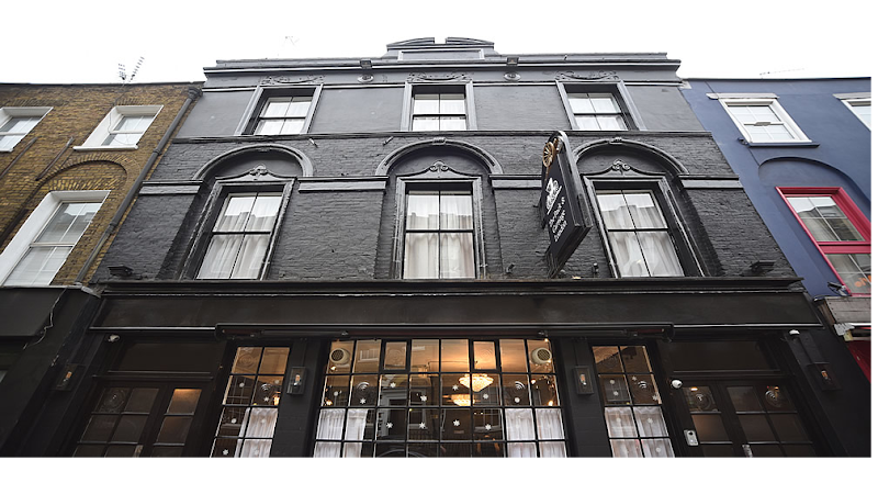The Pack and Carriage in Islington, United Kingdom