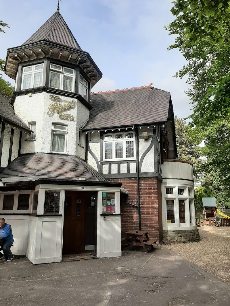 The Pines Hotel in Luton, United Kingdom