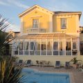 The Riviera Lodge Hotel
