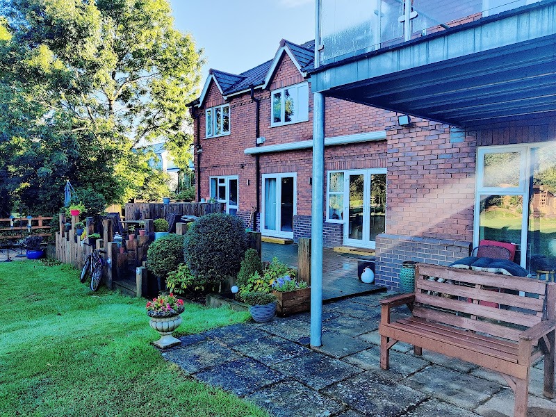 The Waters Edge Guest House in Stratford-upon-Avon, United Kingdom