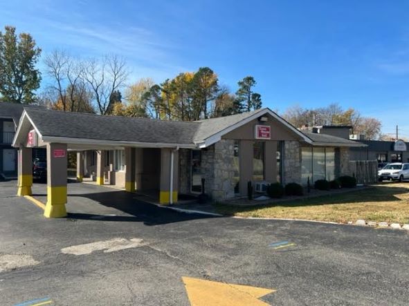 Town House Inn in Jackson, Missouri, United States