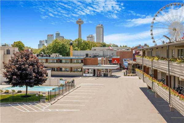 Travelodge by Wyndham Niagara Falls at the Falls in Niagara Falls, Canada