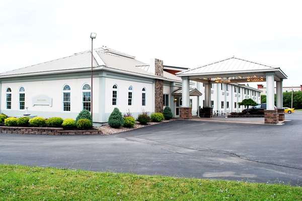 Travelodge by Wyndham Watertown in Watertown, New York, United States