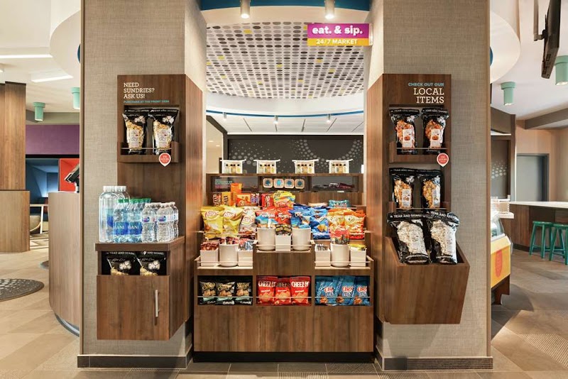 Tru by Hilton Milwaukee Brookfield in Waukesha, Wisconsin, United States