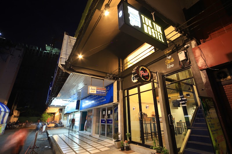 Tuk Tuk Hostel in Bang Phlat, Thailand