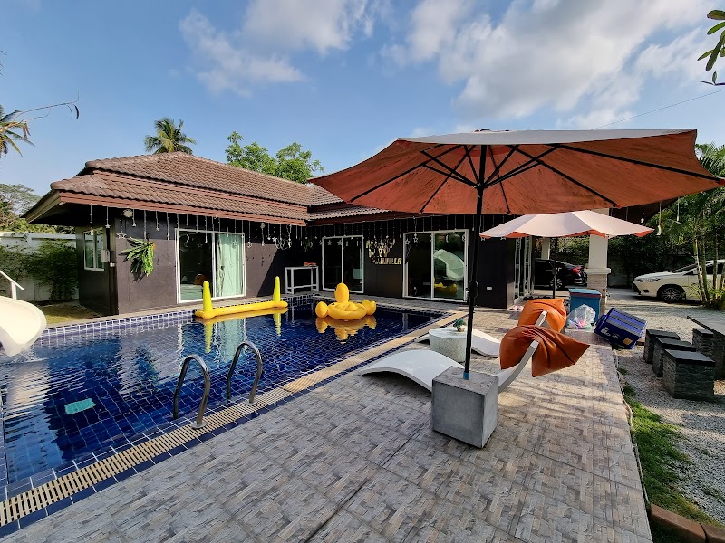 Unique Paradise Resort in Ban Na Chom Thian, Thailand