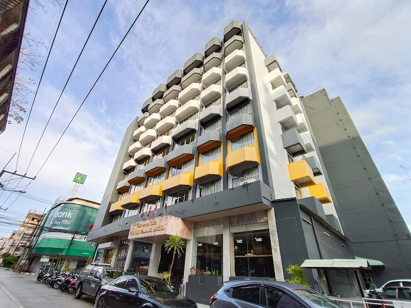 Venice Palace Hotel in Su-ngai Kolok, Thailand