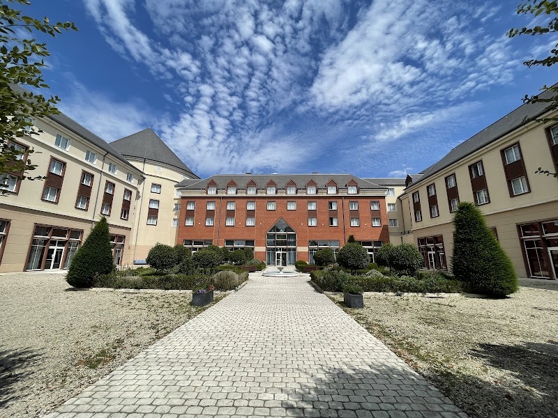 Vienna House Magic Circus Paris in Magny-le-Hongre, France
