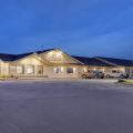 Villa Inn & Suites