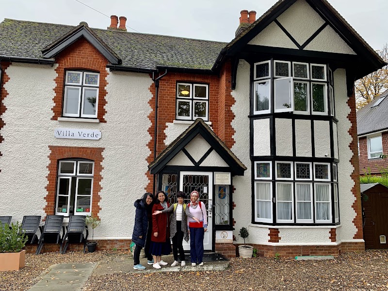 Villa Verde Gatwick in Horley, United Kingdom