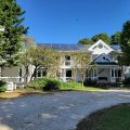 Wades Point Inn