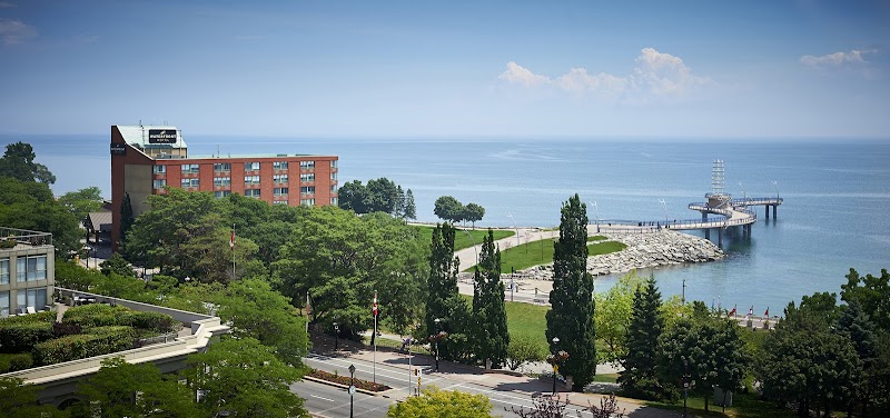 Waterfront Hotel Downtown Burlington in Burlington, Canada