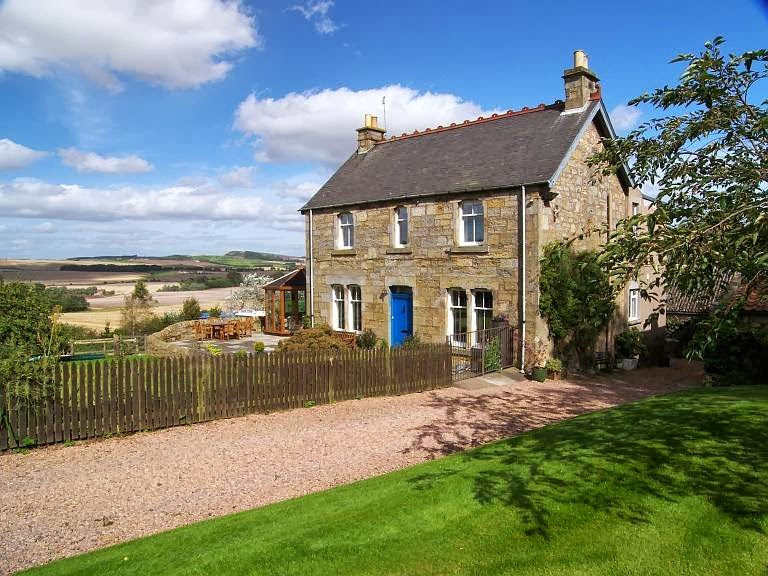 Wester Dura Farmhouse in Cupar, United Kingdom