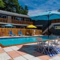 Whispering Pines Inn
