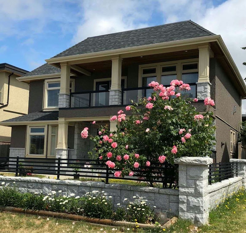 White Rock Rose Bed and Breakfast in White Rock, Canada